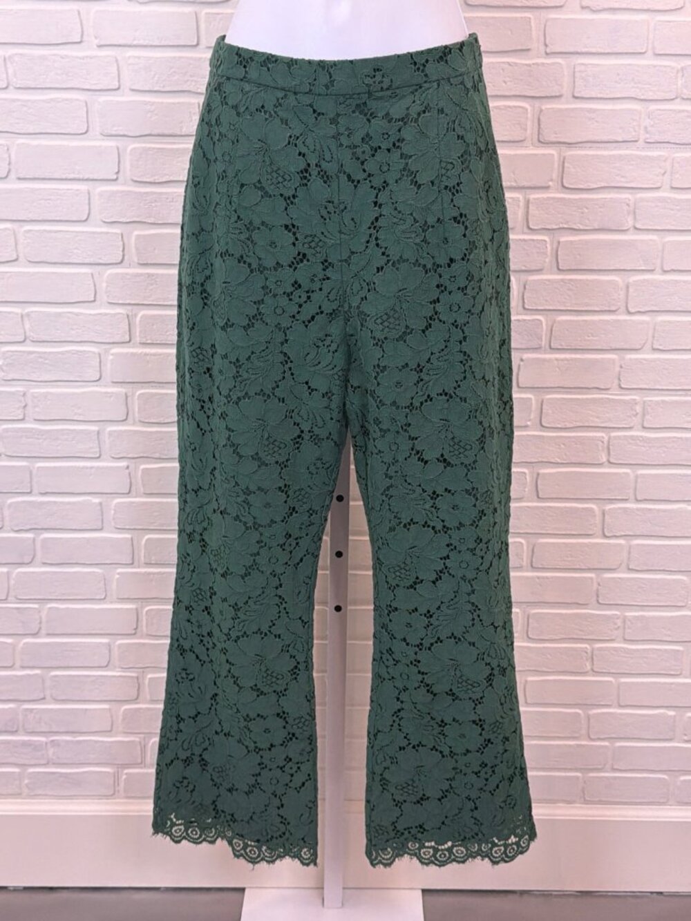 Equipment Femme Green Lace Cropped Flare Pants Size 4